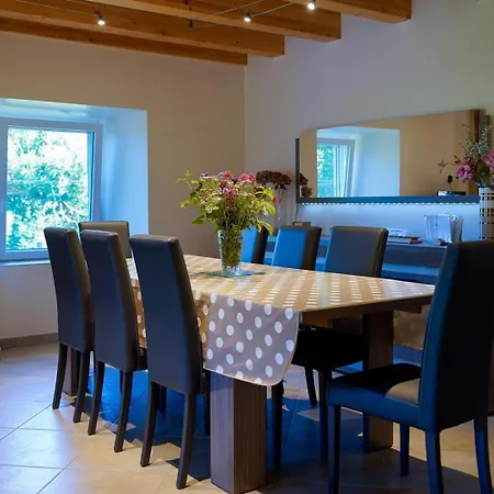 La Maison De Clemence 6 Personnes Mialanes