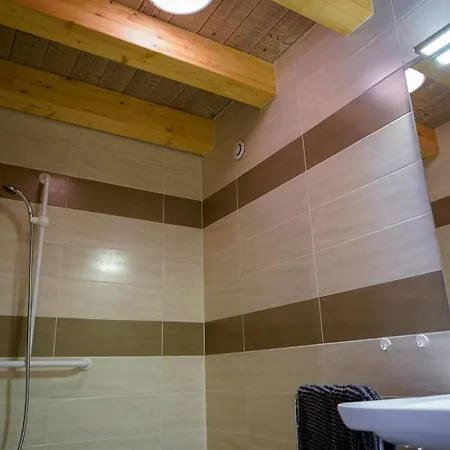 Casa de Férias La Maison De Clemence 6 Personnes *