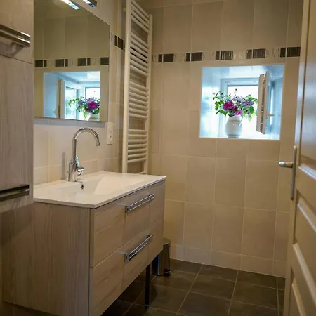 Casa de Férias La Maison De Clemence 6 Personnes *